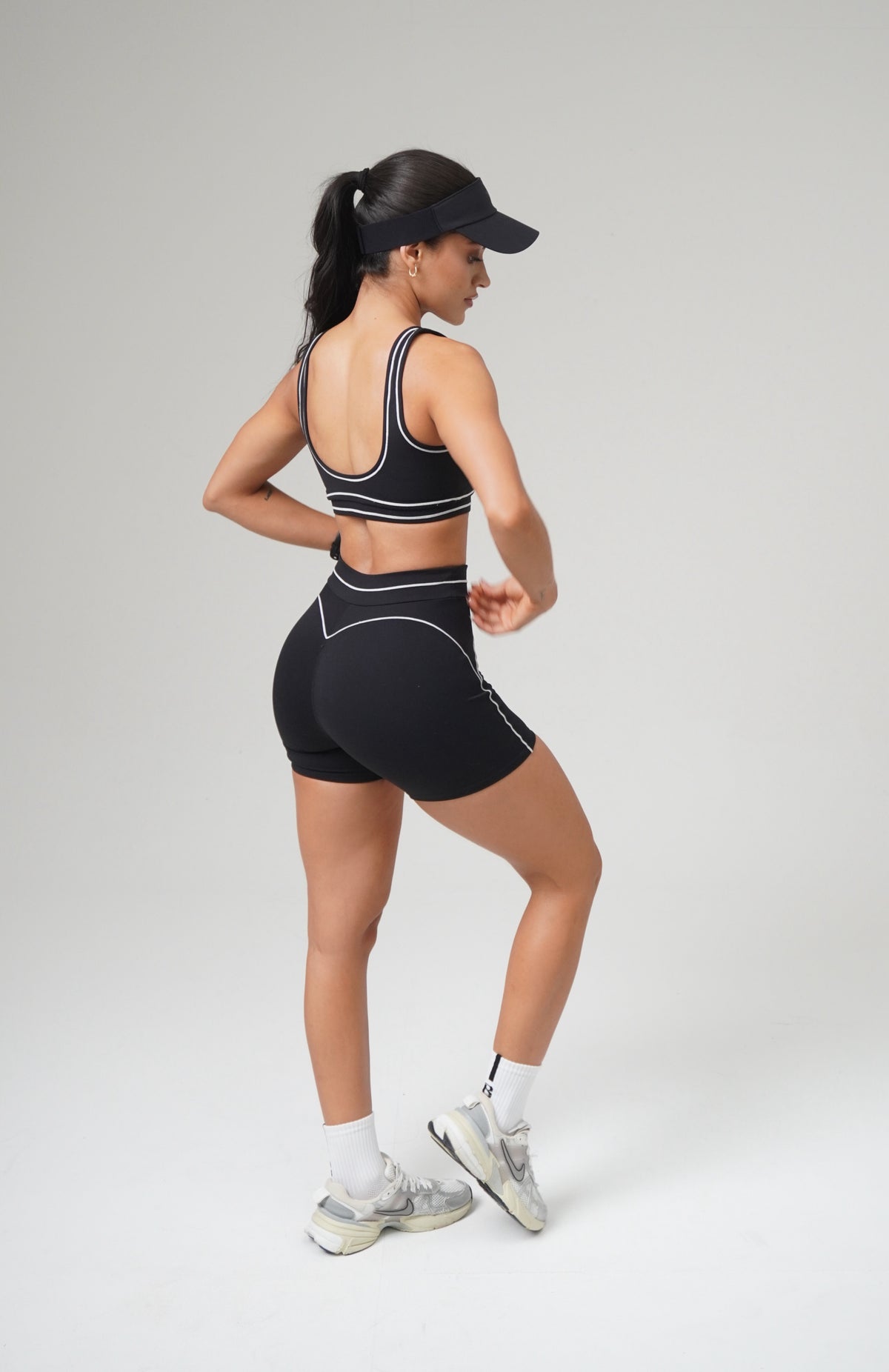 Set Curve Short